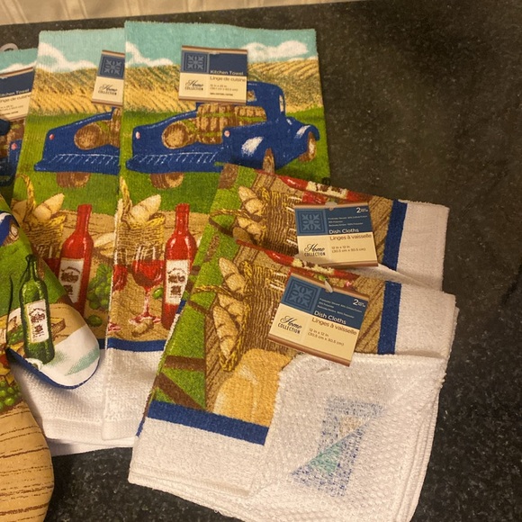 100% Cotton 7 Piece Winery Themed Dish Towel and Oven Mitt Set - Picture 3 of 9